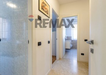 Hall / corridoio - Trilocale albertario
 
3, Verano Brianza - foto 26