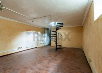 Stanza vuota - Locale Commerciale via Magenta, Veduggio con Colzano - foto 20