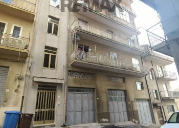 Edificio all\'aperto - Three-room apartment Via Luigi Pirantello
 
19, Enna - photo 1