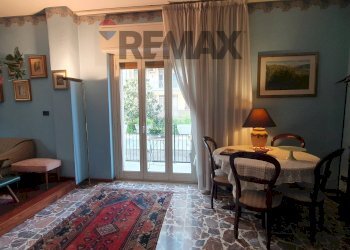 Sala da pranzo - Appartamento Via Quieta
 
55, Catania - foto 18