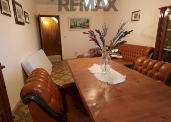 Sala da pranzo - Casa indipendente Vicolo Bertini
 
20, Enna - foto 7