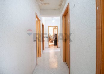 Hall / corridoio - Appartamento Via Vampolieri
 
8, Aci Catena - foto 12