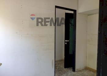Stanza vuota - Shop Viale Gobio
 
5, Mantova - photo 6