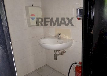 Bagno - Shop Viale Gobio
 
5, Mantova - photo 8