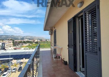 Balcone - Appartamento Corso Vittorio Emanuele
 
769, Floridia - foto 19