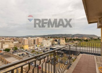 Balcone - Apartment Corso Vittorio Emanuele
 
769, Floridia - photo 26