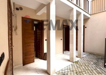 Scale - Quadrilocale Via Crispomonti
 
29, L'Aquila - foto 2