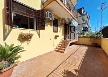 Terrazza - Three-room apartment via luigi perosi
 
41, Acerra - photo 2