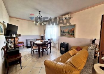 Sala da pranzo - Three-room apartment via luigi perosi
 
41, Acerra - photo 4