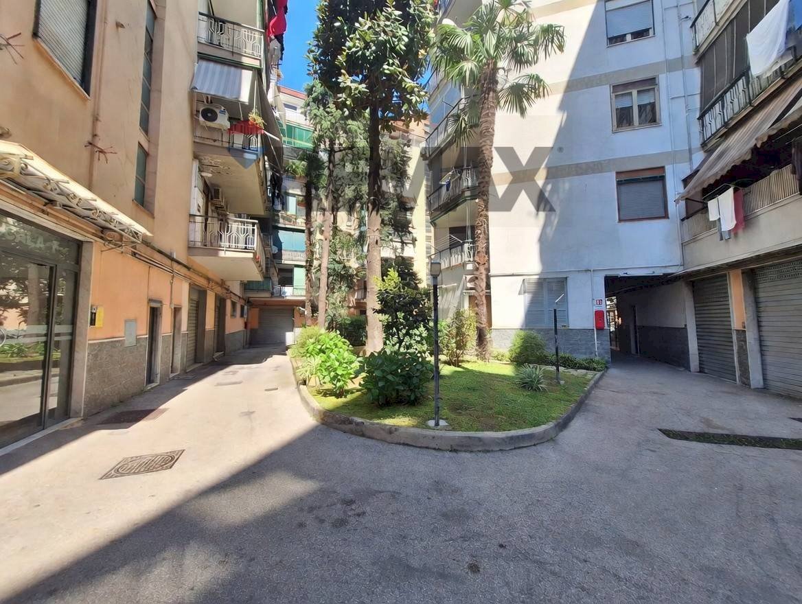 Edificio all\'aperto - Four-room apartment Via Antonio Meucci
 
5, Casavatore - photo 3