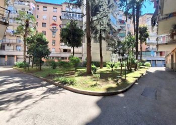 Edificio all\'aperto - Four-room apartment Via Antonio Meucci
 
5, Casavatore - photo 4