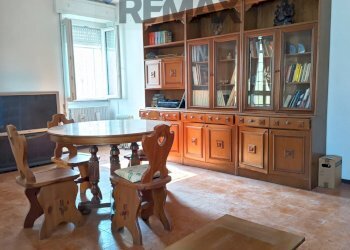 Sala da pranzo - Four-room apartment Via Prevostina
 
14, Bastida Pancarana - photo 8