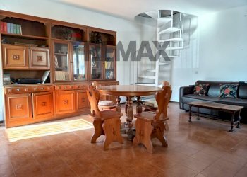 Sala da pranzo - Four-room apartment Via Prevostina
 
14, Bastida Pancarana - photo 11