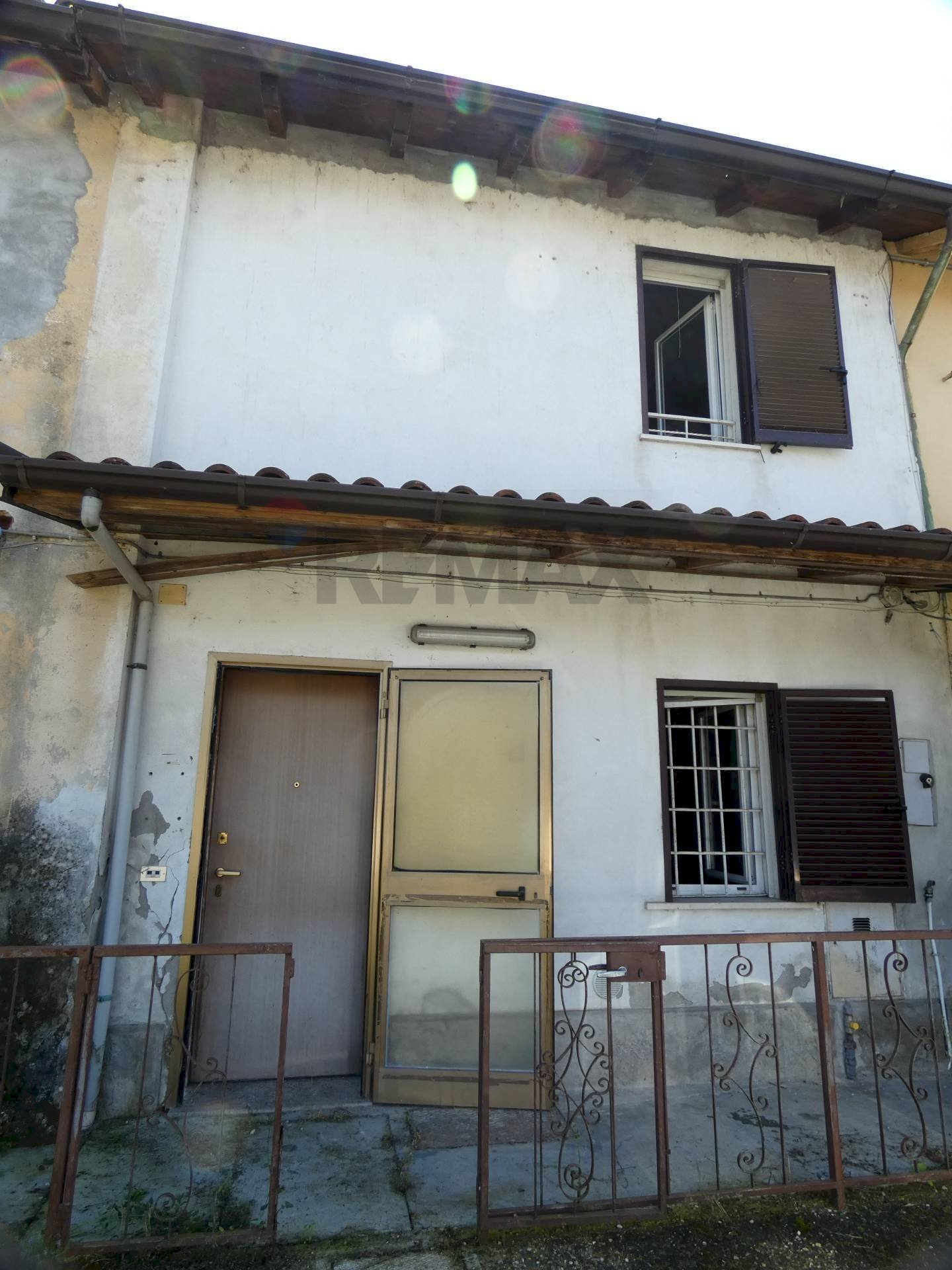 ESTERNO STABILE - Casa semi indipendente Via Cav. Robecchi
 
50, Zeme - foto 1