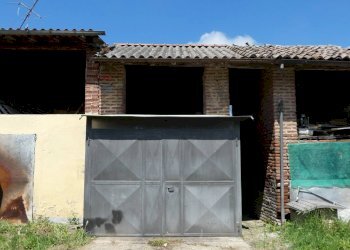 ESTERNO STABILE - Casa semi indipendente Via Cav. Robecchi
 
50, Zeme - foto 6