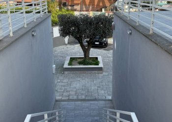 Balcone - Locale Commerciale Via Coni Zugna, Fiumicino - foto 5