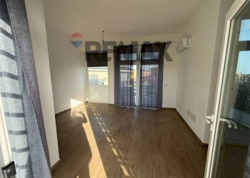 Stanza vuota - Locale Commerciale Via Coni Zugna, Fiumicino - foto 9