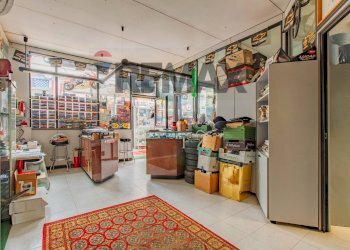 Soggiorno - Laboratory VIA DELL'ARTIGIANATO
 
20, Ferno - photo 11