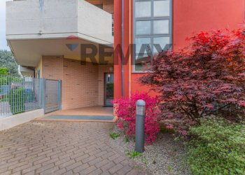 Casa all\'aperto - Bilocale via de amicis
 
43a, Cairate - foto 2