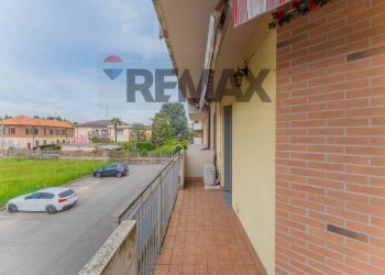 Balcone - Bilocale via de amicis
 
43a, Cairate - foto 21