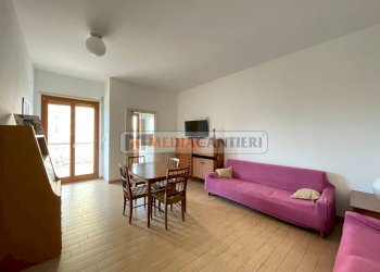 Foto 3 - Trilocale VIA LAGO DI BRACCIANO
 
2, Montesilvano - foto 3