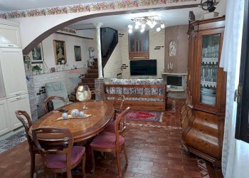 Sala da pranzo - Villa Minturno - photo 8