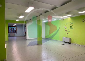 Foto 1 - Locale Commerciale VIA MARCONI
 
43, Vinovo - foto 1