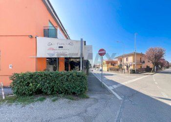 Edificio all\'aperto - Commercial Activity Via Milano
1, Pozzuolo Martesana - photo 8