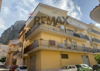 Edificio all\'aperto - Appartamento Via Ragona
 
118, Partinico - foto 1