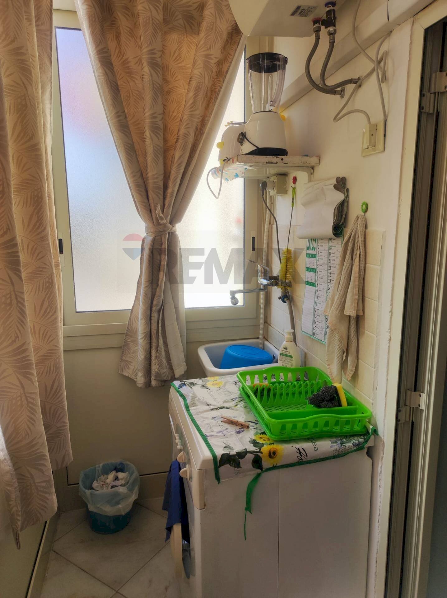 Lavanderia - Trilocale Via Salvatore Lo Bianco
 
1, Palermo - foto 3