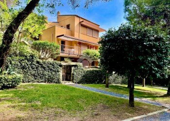 Villa a Schiera Strada delle Catene, Andora - foto 1