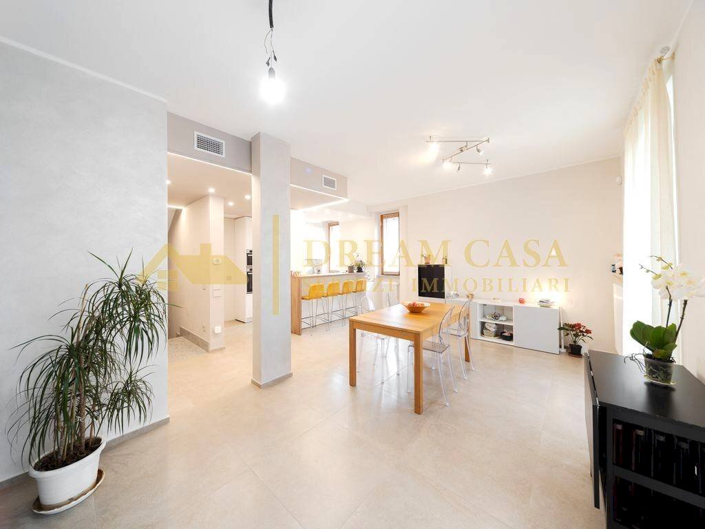 Foto 3 - Villa PASSAGGIO BEATA BELTRUDE COMENSOLI
 
4, Capriate San Gervasio - foto 3