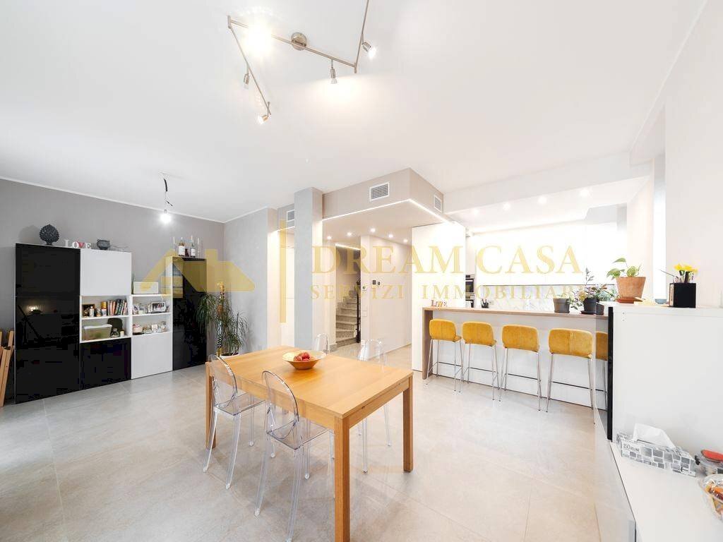 Foto 2 - Villa PASSAGGIO BEATA BELTRUDE COMENSOLI
 
4, Capriate San Gervasio - foto 2