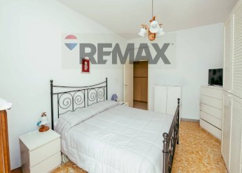 Camera / camera da letto - Two-room apartment Via Monte Cervialto
 
82, Roma - photo 8