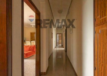 Hall / corridoio - Independent house Via Tasso
 
52, Comiso - photo 5