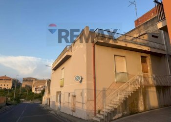 Edificio all\'aperto - Independent house Via Tasso
 
52, Comiso - photo 3
