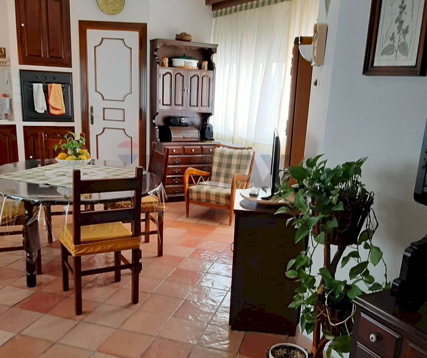 Sala da pranzo - Appartamento viale delle Magnolie
 
58, Palermo - foto 1