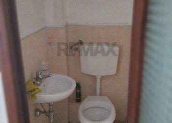 Bagno - Locale Commerciale via Dossuna
 
173, Palermo - foto 9