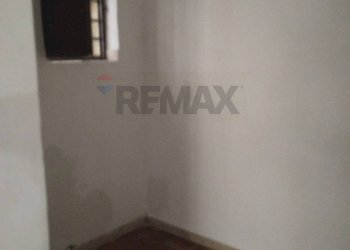 Stanza vuota - Locale Commerciale via Dossuna
 
173, Palermo - foto 10