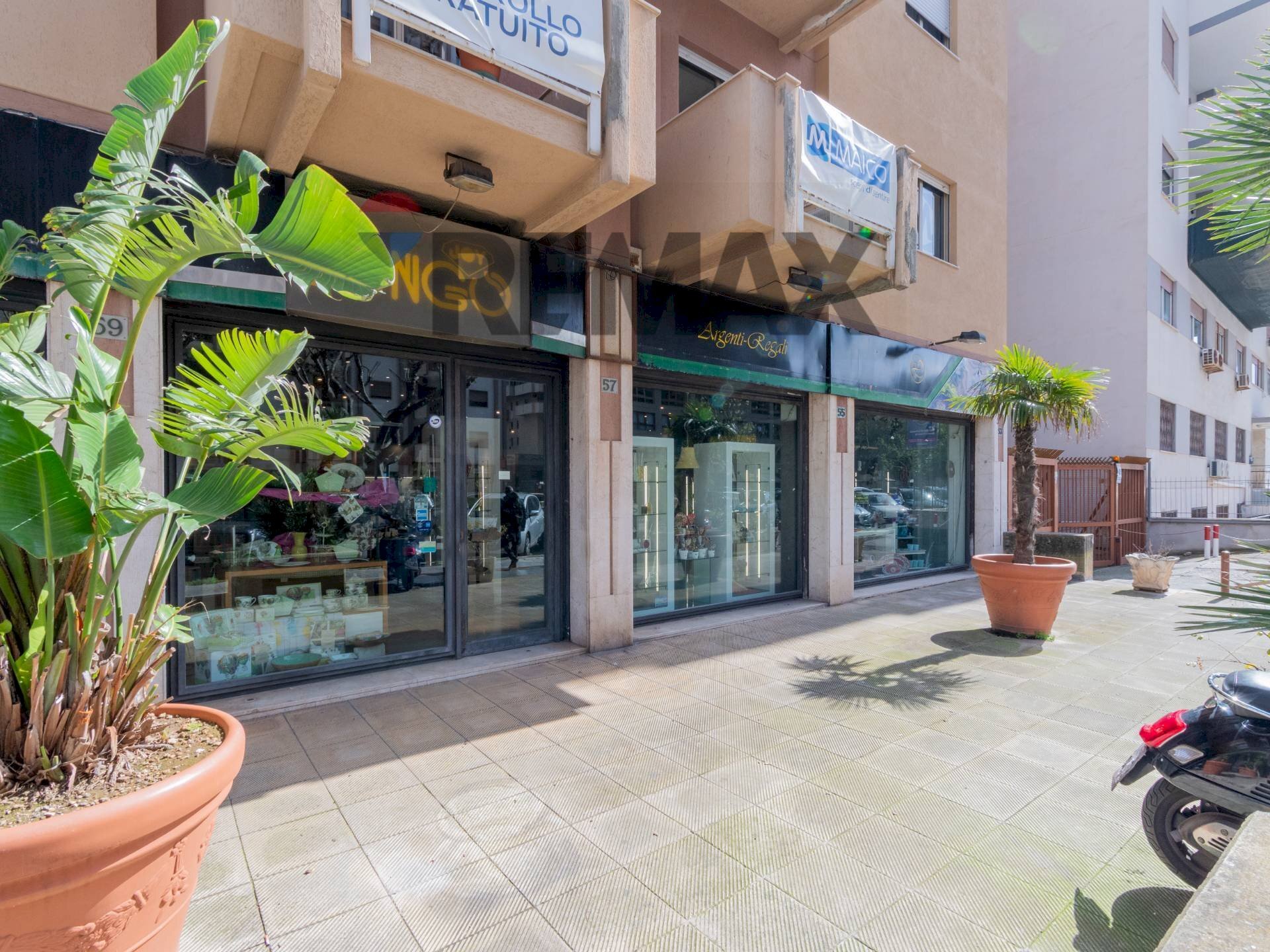 Edificio all\'aperto - Negozio Via Emilia
 
53-55-57-59, Palermo - foto 2