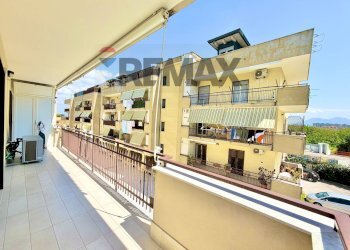 Balcone - Trilocale FRANCESCO CRISPI
 
10, Mugnano di Napoli - foto 35