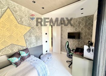 Camera / camera da letto - Trilocale FRANCESCO CRISPI
 
10, Mugnano di Napoli - foto 37