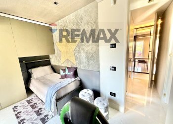 Camera / camera da letto - Trilocale FRANCESCO CRISPI
 
10, Mugnano di Napoli - foto 39