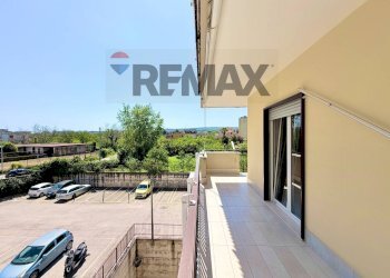 Balcone - Trilocale FRANCESCO CRISPI
 
10, Mugnano di Napoli - foto 41