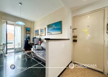 Foto 3 - Trilocale Via Montegrappa
 
34, Varazze - foto 3