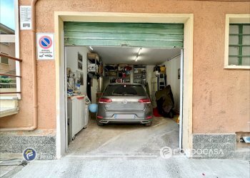 Foto 36 - Trilocale Via Montegrappa
 
34, Varazze - foto 36