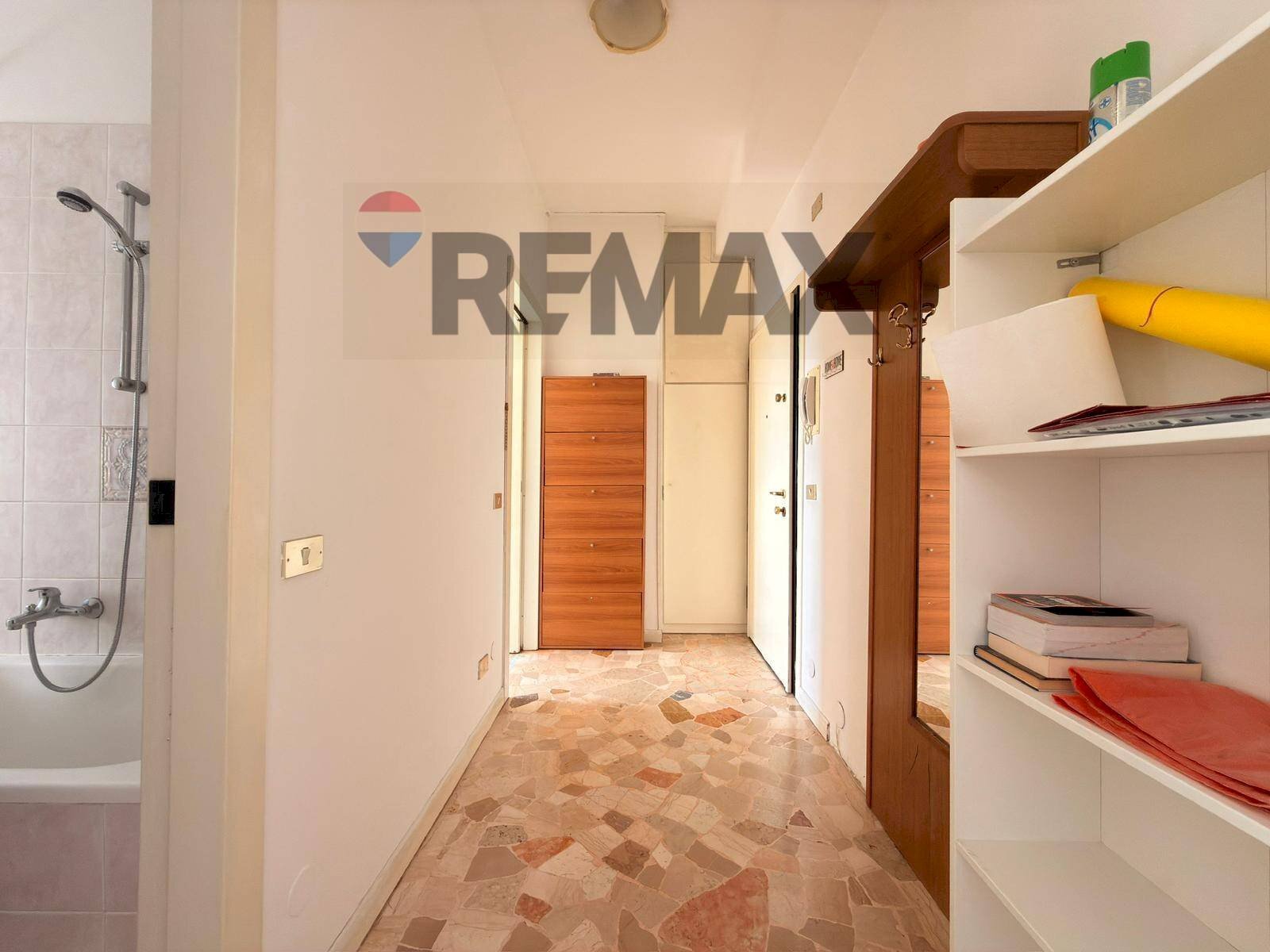 Hall / corridoio - Bilocale via Fratelli Cervi
 
29, San Giuliano Milanese - foto 2