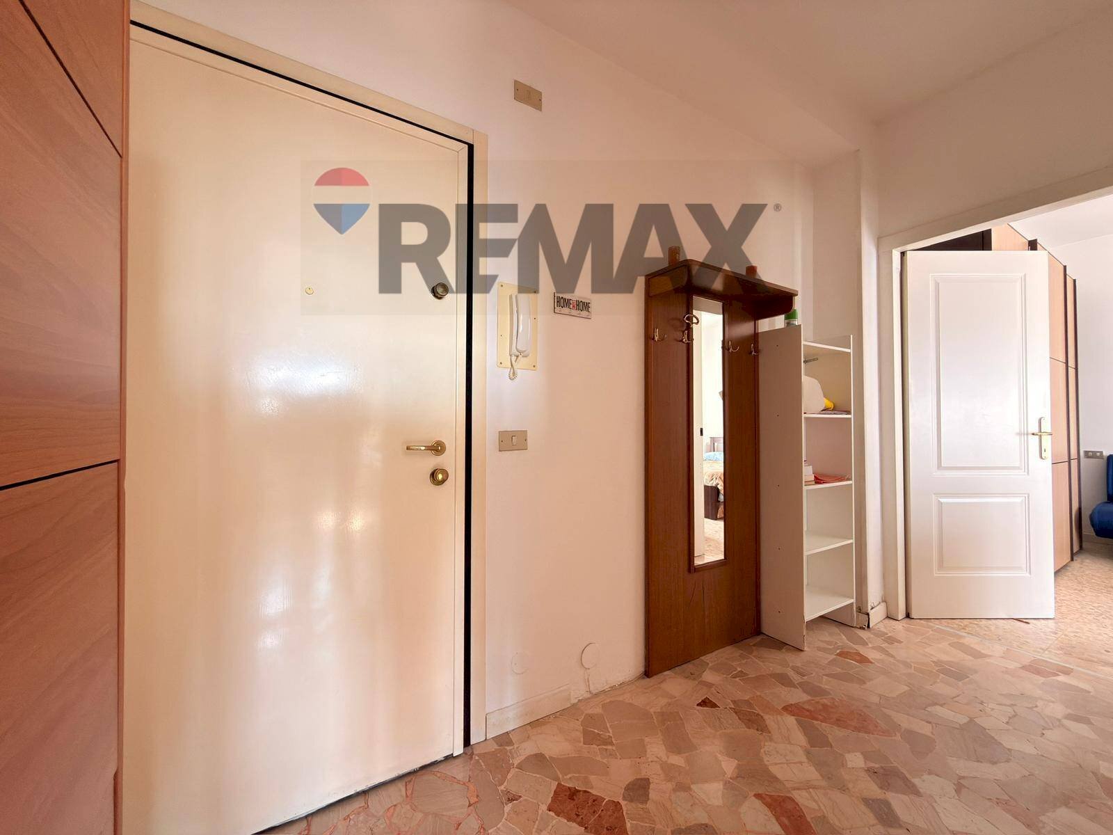 Hall / corridoio - Bilocale via Fratelli Cervi
 
29, San Giuliano Milanese - foto 3