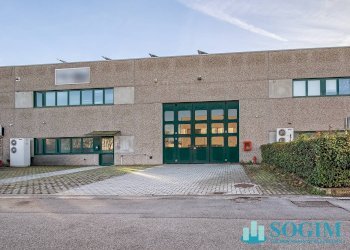 Foto 24 - Capannone via tevere, Fino Mornasco - foto 24