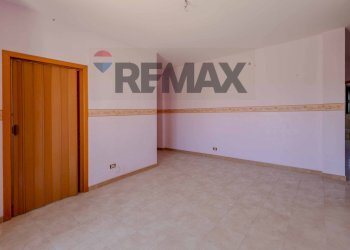 Stanza vuota - Quadrilocale Idebrando PIzzetti
 
3, Barletta - foto 4